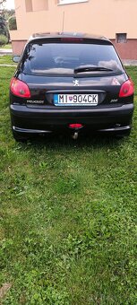 Peugeot 206 1,4 benzín, 55kW - 4