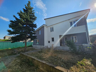 Obec Veľká Mača, okres Galanta - EXKLUZÍVNE NA PREDAJ veľký - 4