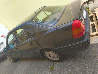 Mercedes w202 Esprit 2.0 benzín - 4