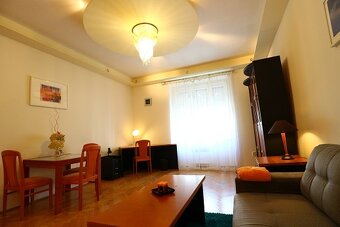 VELKÝ 2i.byt S BALKÓNOM, 62m2, V CENTRE BRATISLAVY. - 4