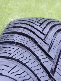 215/65 r17 zimné pneu.8 mm  DOT.3523 - 4