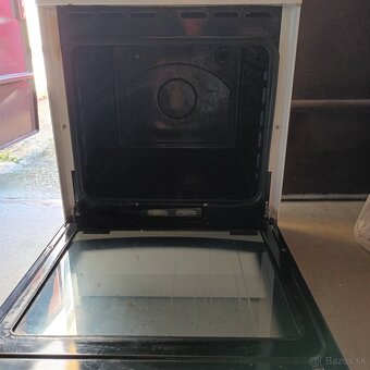 Predám kombinovaný sporák Gorenje. Plynové horáky + elektric - 4