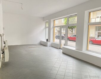 Na prenájom obchodný priestor - Piešťany centrum - 4