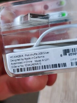 Apple iPod Shuffle 3th Generation, Hudobný prehrávač - 4