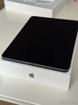 iPad Air 5. generacia 64GB Wi-Fi - 4