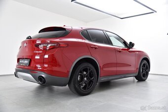 Stelvio 2.0 Turbo Veloce Q4 A/T, Xenon, ACC, Keyless - 4