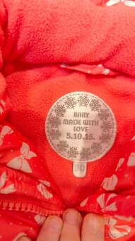 Detská korálová bunda s mašličkami - 4