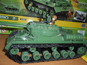 Tažky tank IS-3 - 4