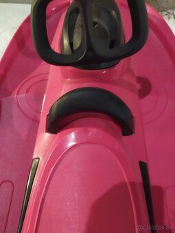 Plastové sanky s volantom - 4