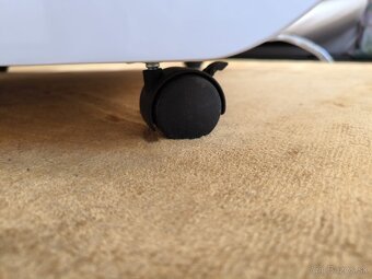 Predám konferenčný stolík 80x80cm - 4