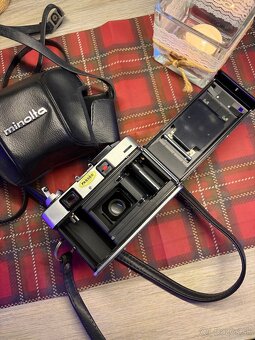 Minolta Hi-Matic F - 4