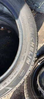 Predam letne pneu 2x 245/45R18 Michelin - 4