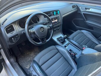 PredámGolf 7,1.2 tsi r.v.2016,96000km,81kw - 4