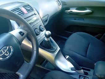 Toyota Auris - 4