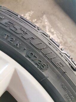 Škoda letná sada 215/40 R17 + disky Savio - 4