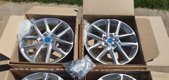 Cx-5 cx-30 cx-7 tucson quashkai sorento 5x114,3 r18 crv gh - 4