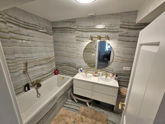 Moderný 3 izbový byt 94 m2 s kompletným zariadením, parkovac - 4