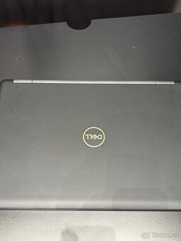 Notebook Dell Latitude 5590 15,6" i5 / 8GB/512GB/Win 11 Pro - 4