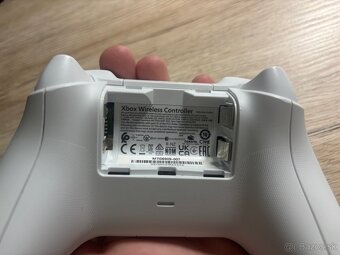 Xbox gamepad - 4