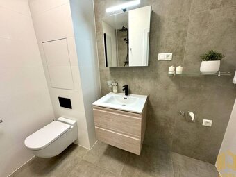 NA PRENÁJOM 1- IZB. BYT s LOGGIOU,SENICA,PALÁRIKOVA UL - 4
