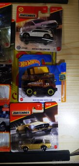 Mix Mercedes Benz  - Hot Wheels , Matchbox - 4