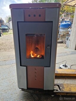 Predám paletové kachle Rika Visio - 4