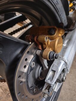 Honda vtr 1000 f - 4