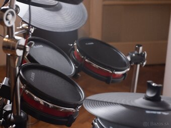 Predám málo používanú biciu súpravu (Alesis Crimson II) - 4