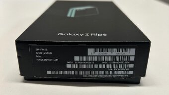 Samsung Galaxy Z Flip6 / 256GB / Mint - 4