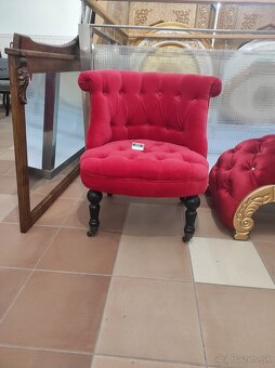 Kresielko v štýle chesterfield - 4
