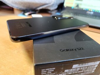 Samsung Galaxy S22 128GB - 4