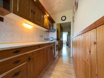 Na predaj: CENTRUM veľký 3 izb.byt + BALKON + ŠATNIK - 4