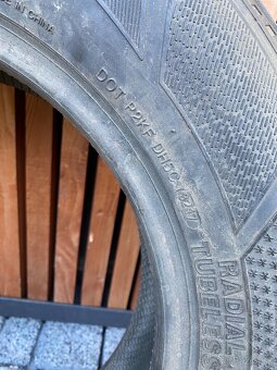 195/70 R15C 104/102R M+S - 4