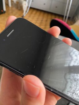 Predám| Iphone SE 3 (2022) 128GB - 4