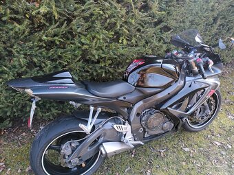Suzuki GSXR 600 - K6 (2006 ročník) - 4