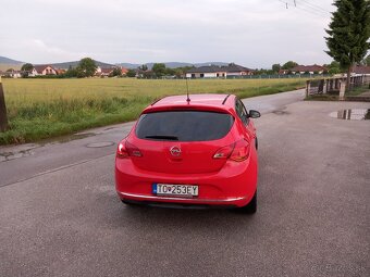 Opel Astra J 1,6 benzín 85 kw - 4