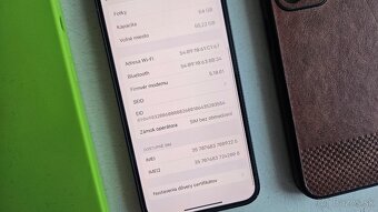 Apple iPhone 12 tmavý - 64GB, zdravie 85% - 4