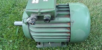 SUPER PONUKA Výkonný Petkový Elektromotor 3.0 kW – 380V TOP - 4