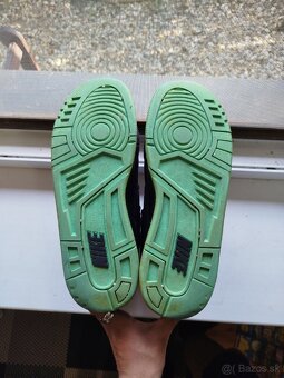 Nike Air Revolution - 4