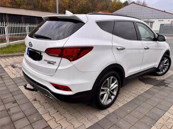 Hyundai Santa Fe 2.2 CRDi 4x4 Premium A/T - 4