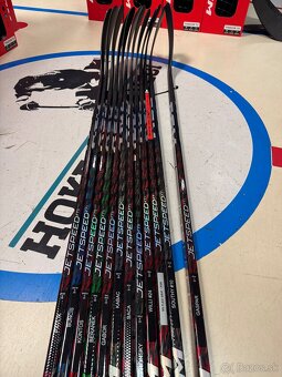 UPLNE NOVA PROFI HOKEJKA CCM JETSPEED FT5 PRO - 4