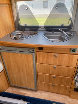 Predám karavan Adria Adora 542 UT - 4