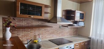 Kuchynská linka - 4