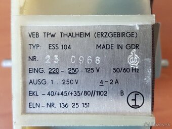 Regulovatelný transformátor 1-250V/4A - 4