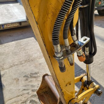 CAT 302.7D CR - 4