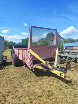 Rozmetadlo hnoja Agrostroj-Pelhrimov RUR 60 - 4