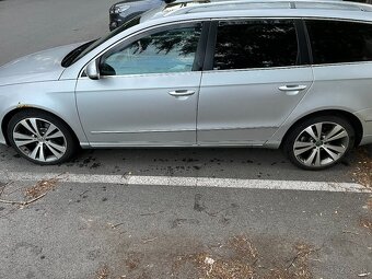 Volkswagen Passat B6 - 4