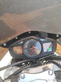 Suzuki GSR 600 - 4
