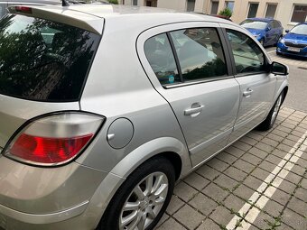 Opel Astra - 4