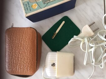 Retro holiaci strojček - 4